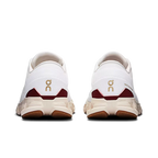 On running X 4 'Pearl Ivory'