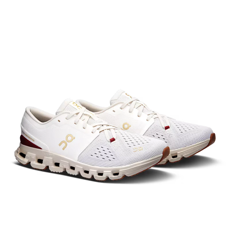 On running X 4 'Pearl Ivory'