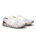 On running X 4 'Pearl Ivory'
