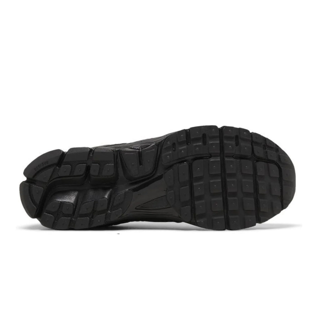 Air Zoom Vomero 5 'Triple Black'