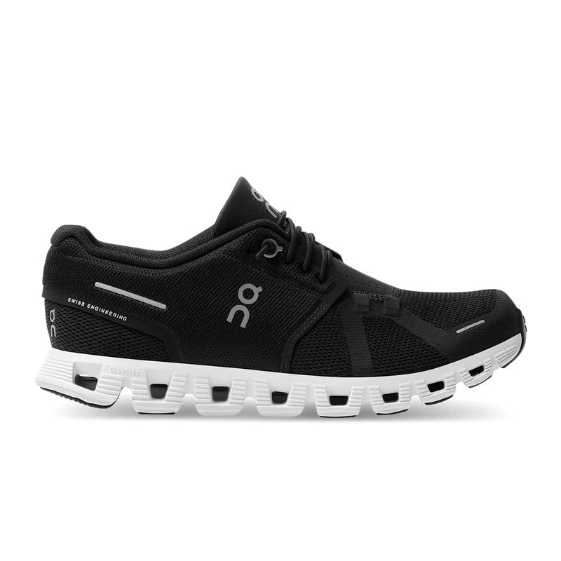 On Running Cloud 5 Black/White
