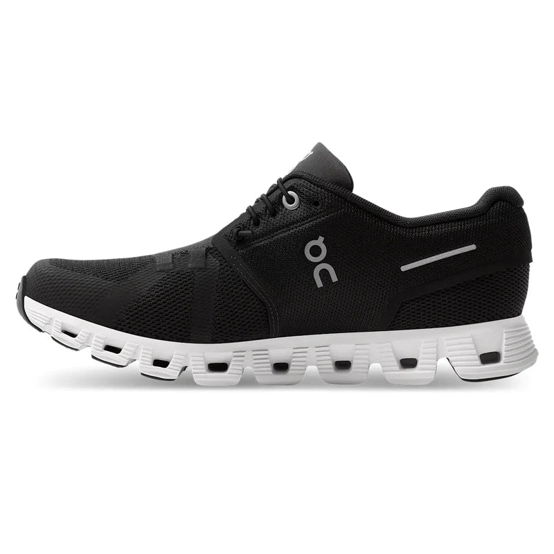 On Running Cloud 5 Black/White