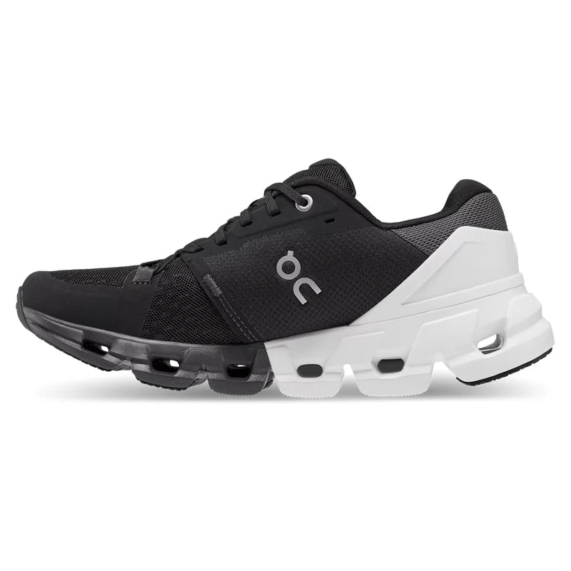 On Running Cloudflyer 4 Black/White