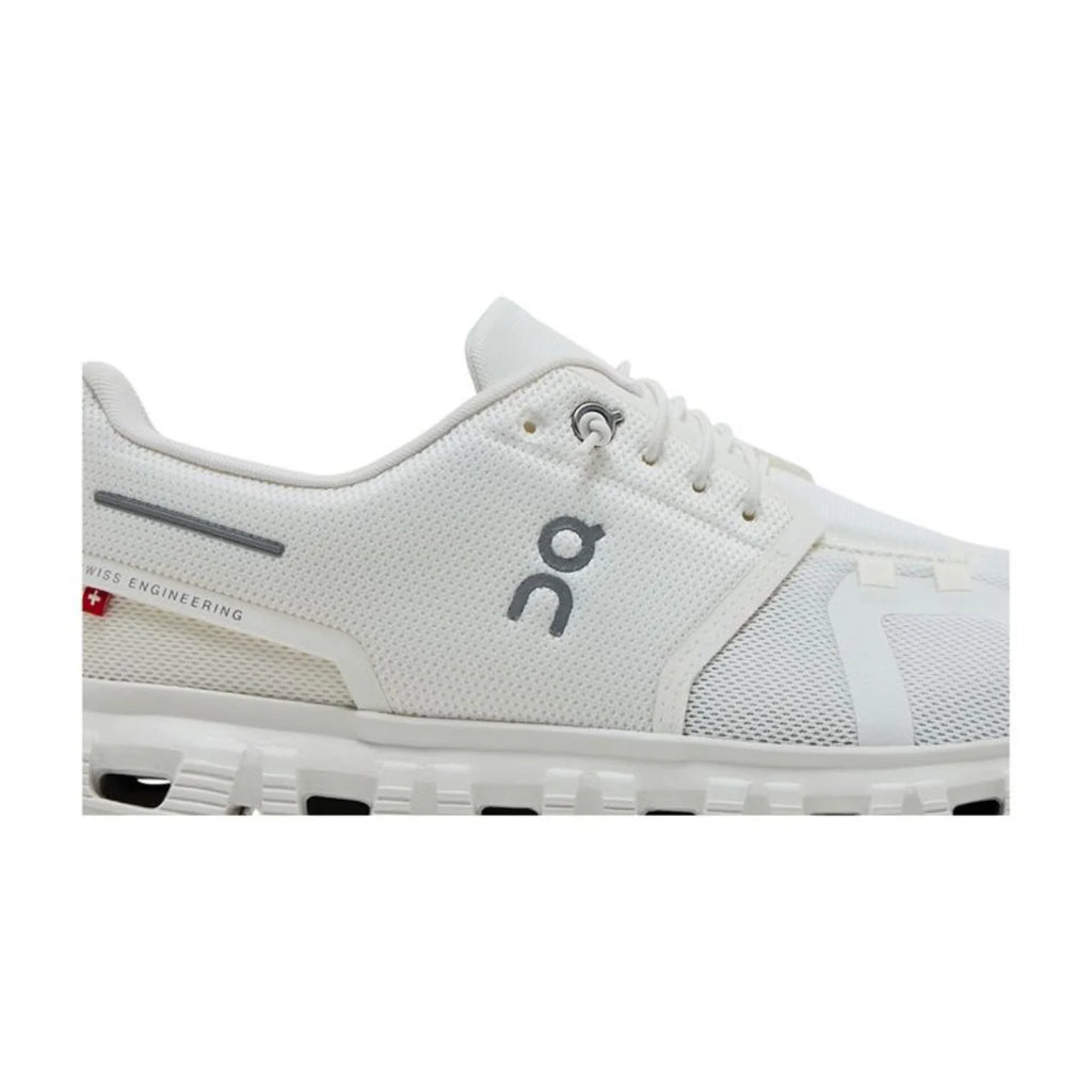On Running Cloud 6 'Triple White'