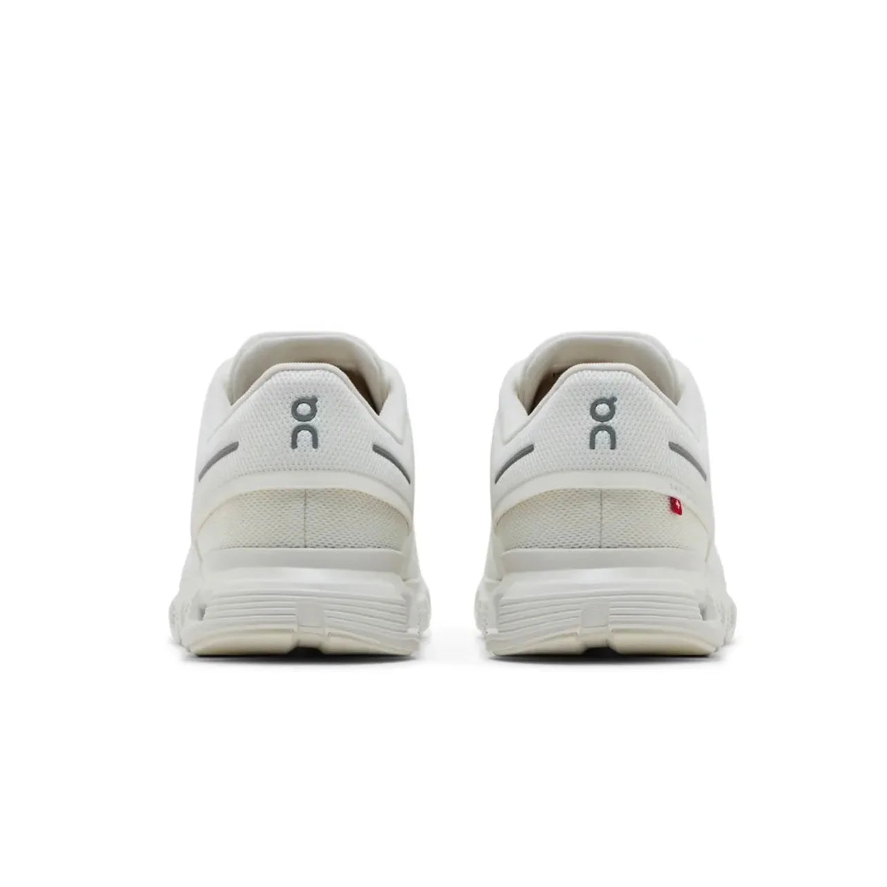 On Running Cloud 6 'Triple White'