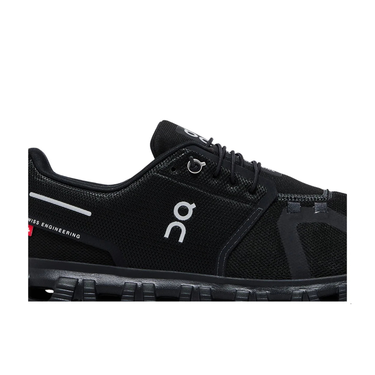 On Running Cloud 6 'Triple Black'