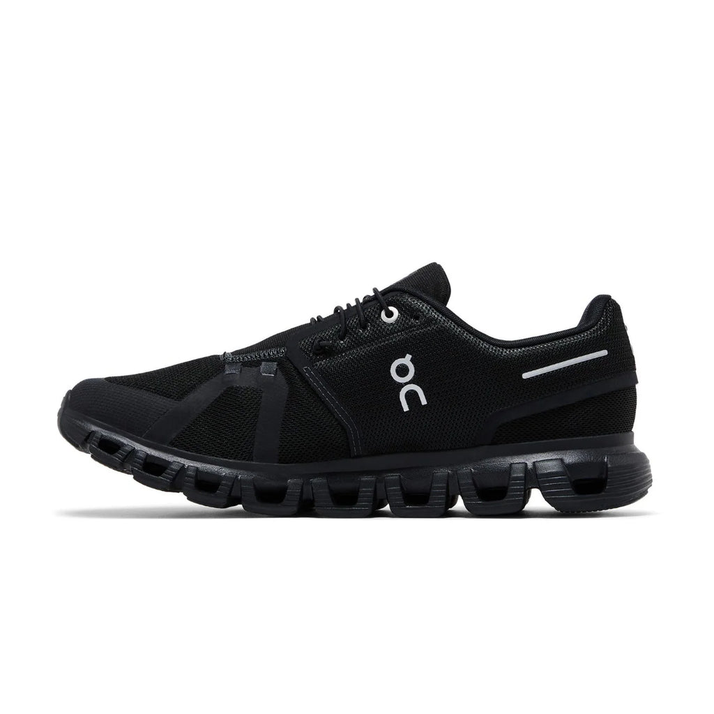 On Running Cloud 6 'Triple Black'