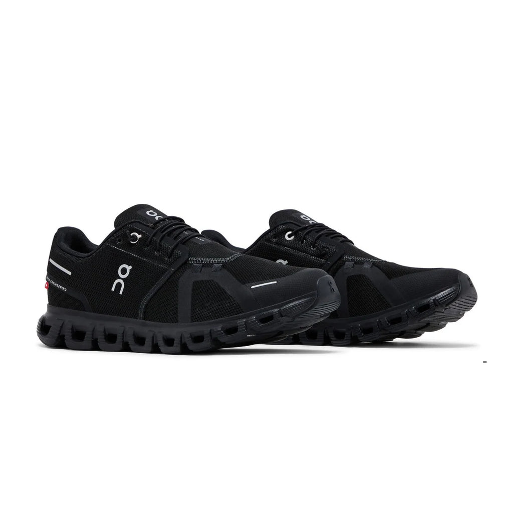 On Running Cloud 6 'Triple Black'
