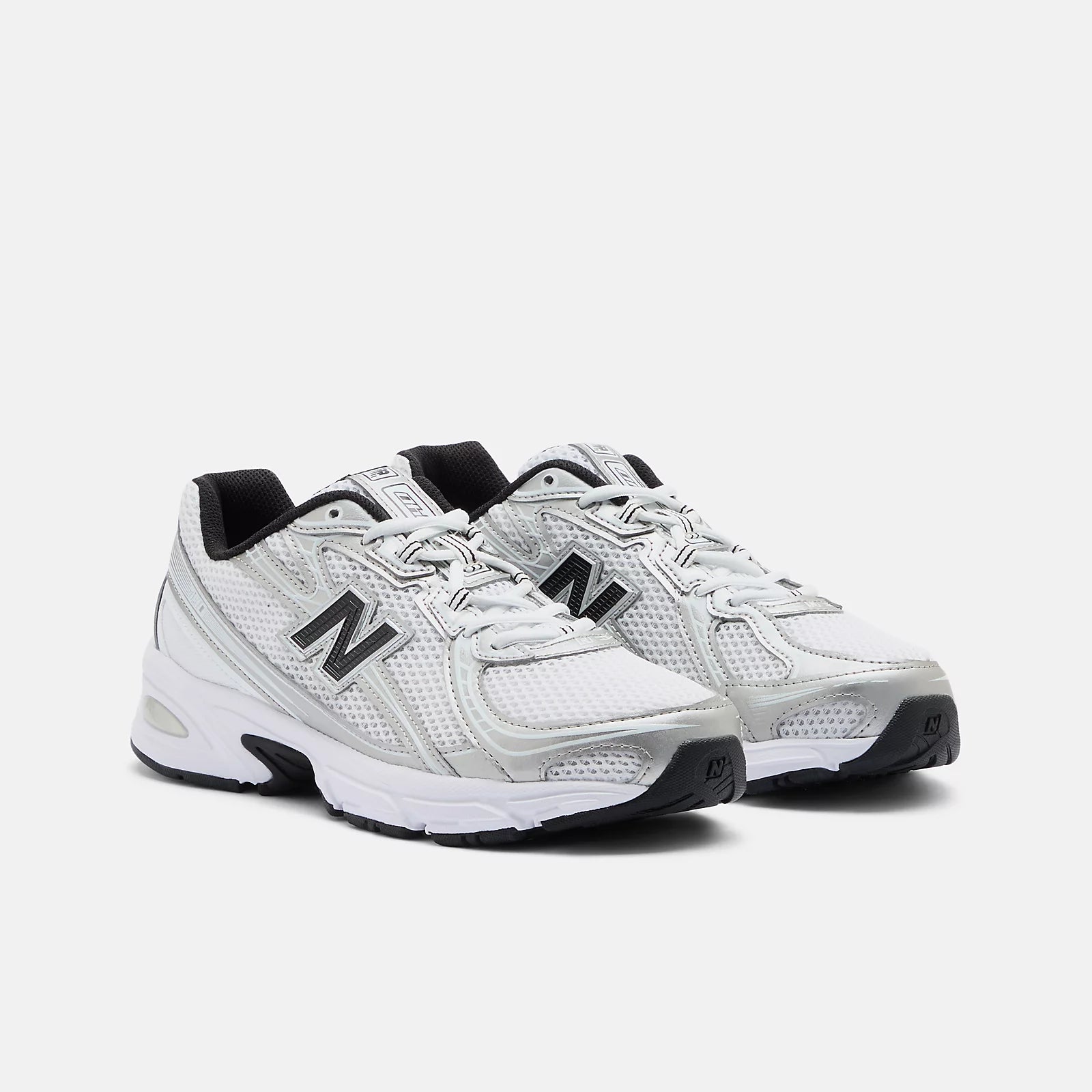 New balance 740 White with metallic silver and black
