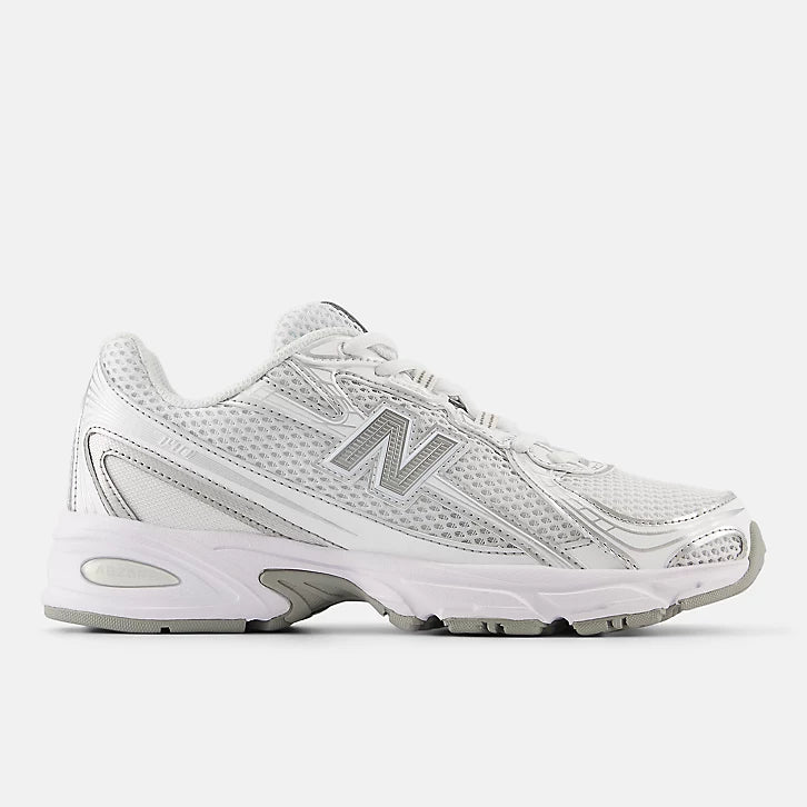 New balance 740 White with metallic silver and reflection